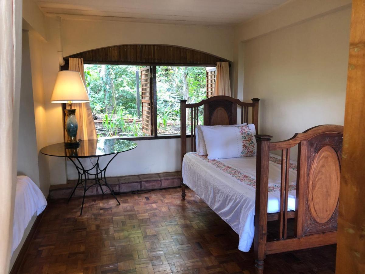 Ataalaya Farmhouse Batangas Eksteriør bilde