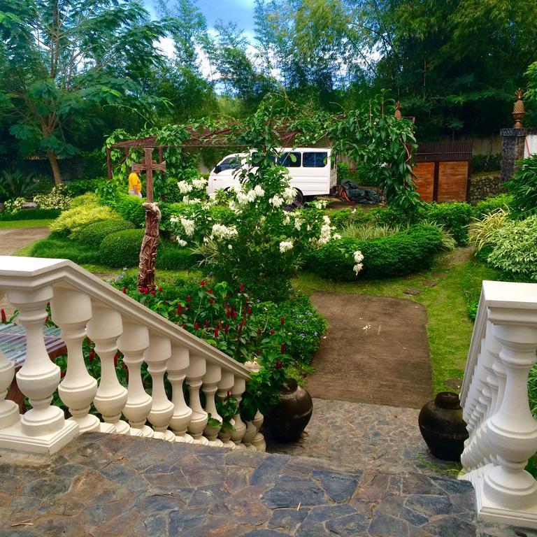 Ataalaya Farmhouse Batangas Eksteriør bilde