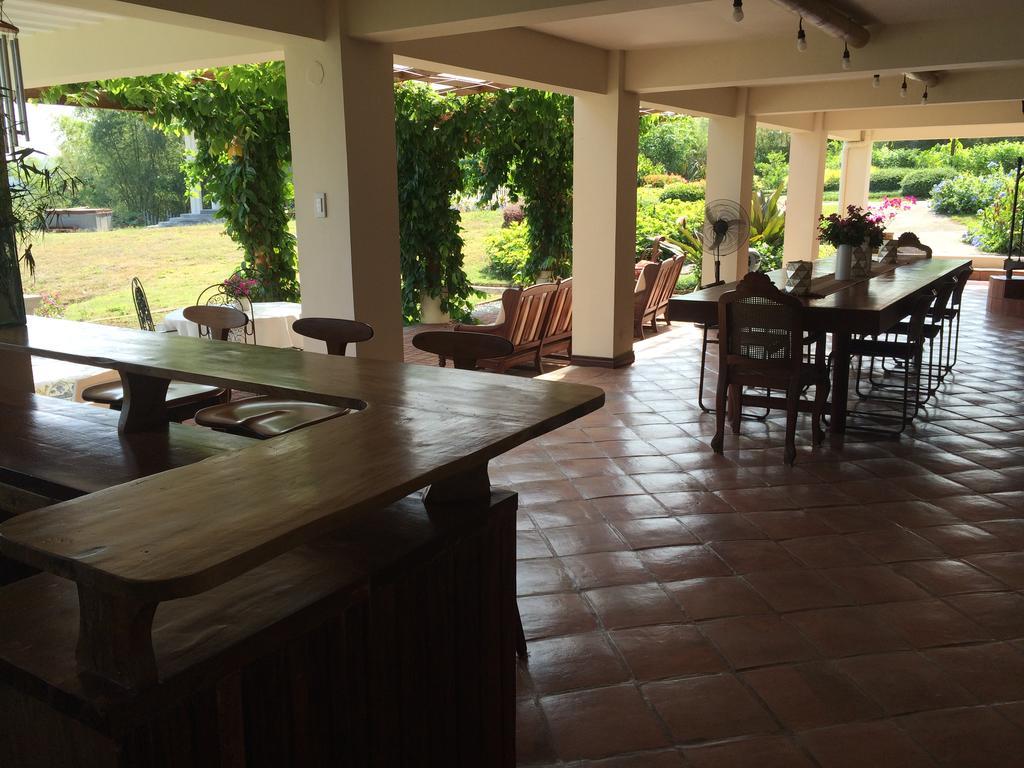 Ataalaya Farmhouse Batangas Eksteriør bilde