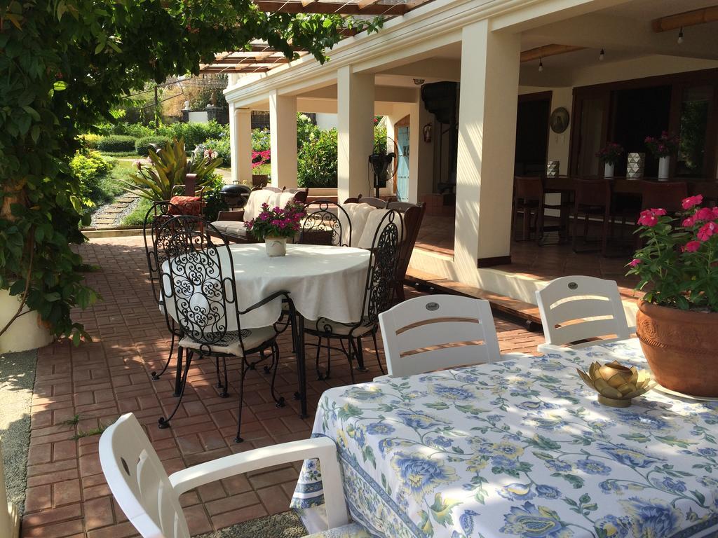 Ataalaya Farmhouse Batangas Eksteriør bilde